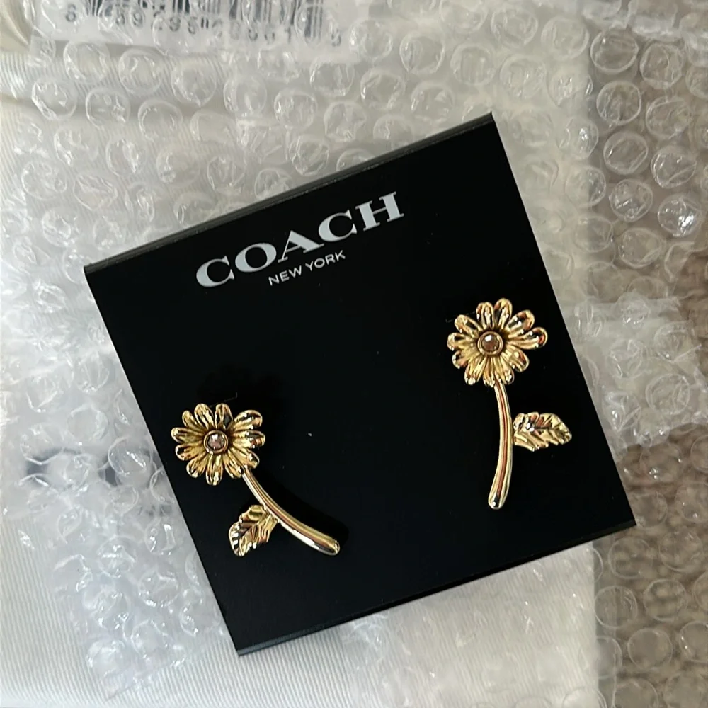 Coach Crystal Flower Daisy Stud Earring NWT - Picture 2 of 3
